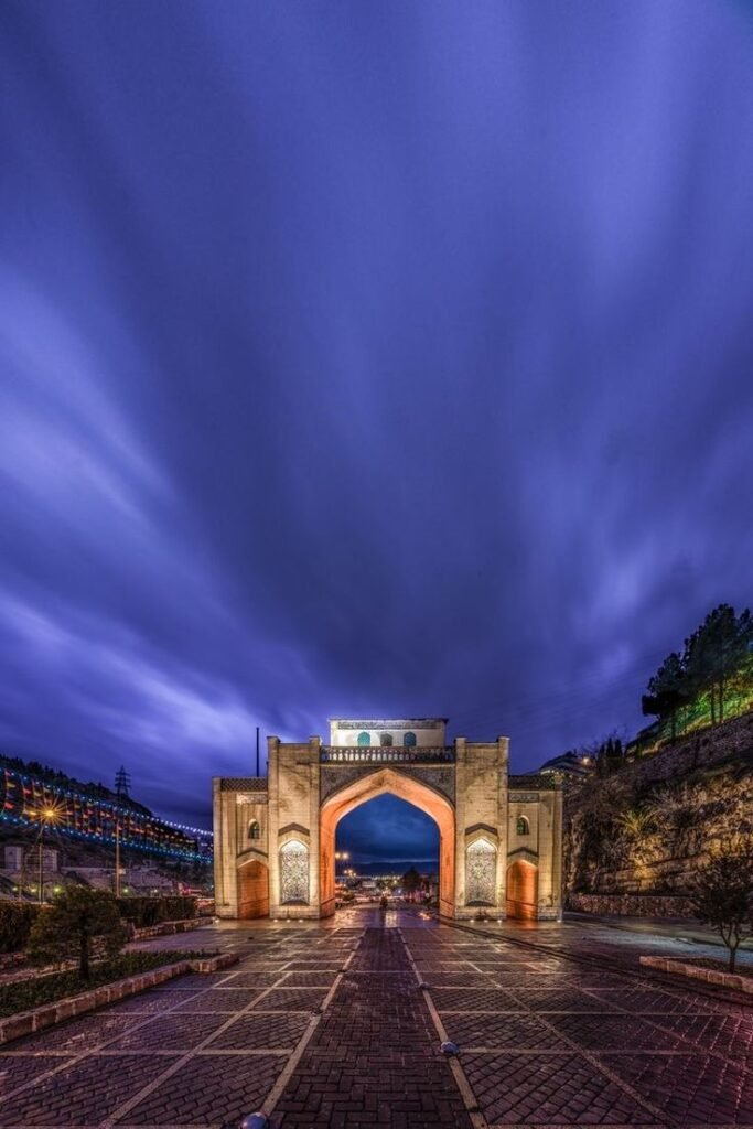 QURAN GATE (DARVAZEH-E QURAN)