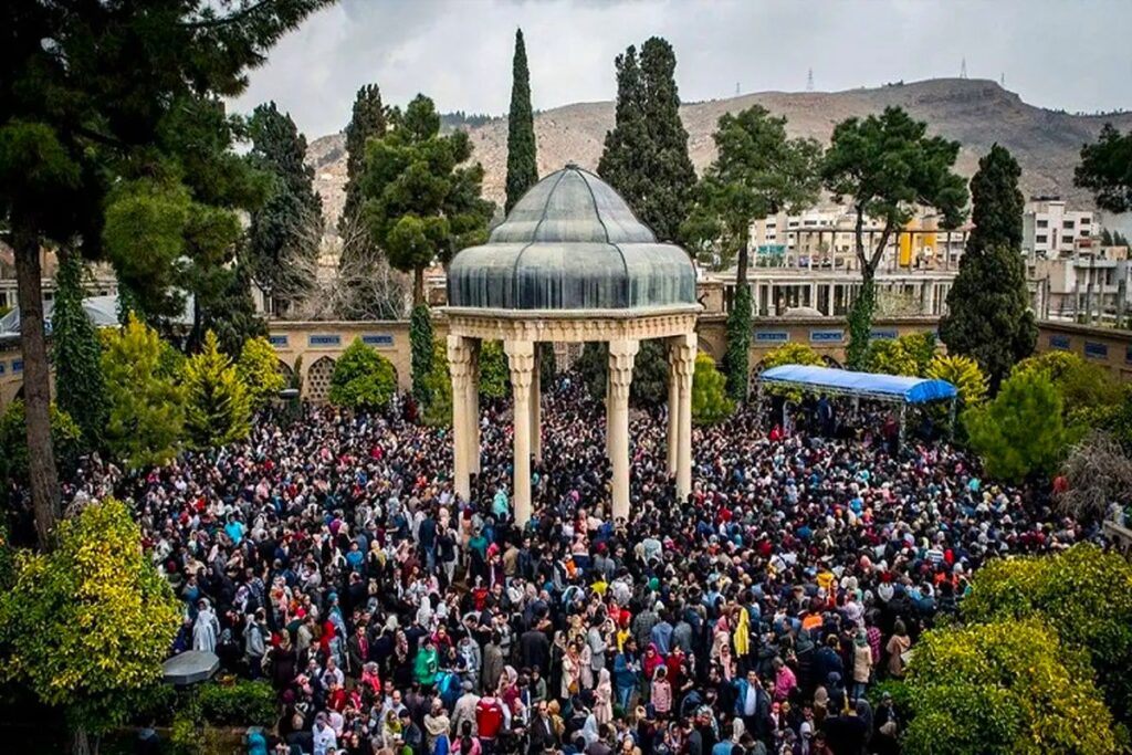 Le tombeau de Hafez à Nowruz